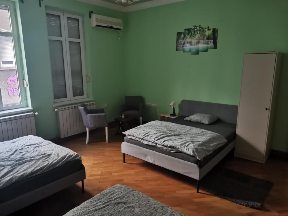 Хостел Cozy Palace Белград Экстерьер фото