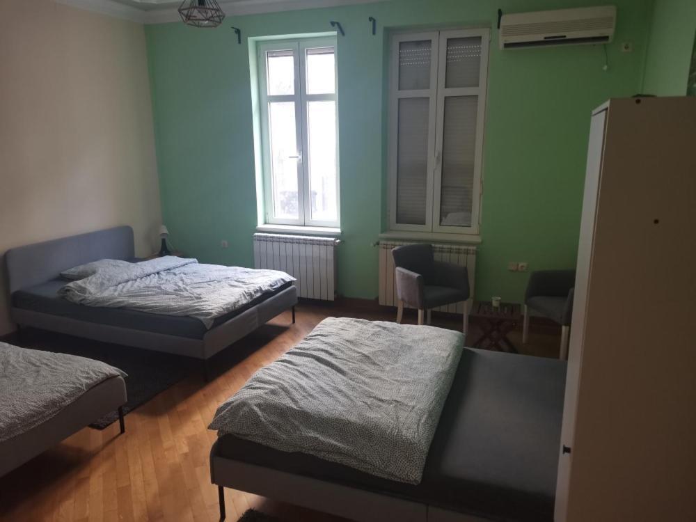 Хостел Cozy Palace Белград Экстерьер фото